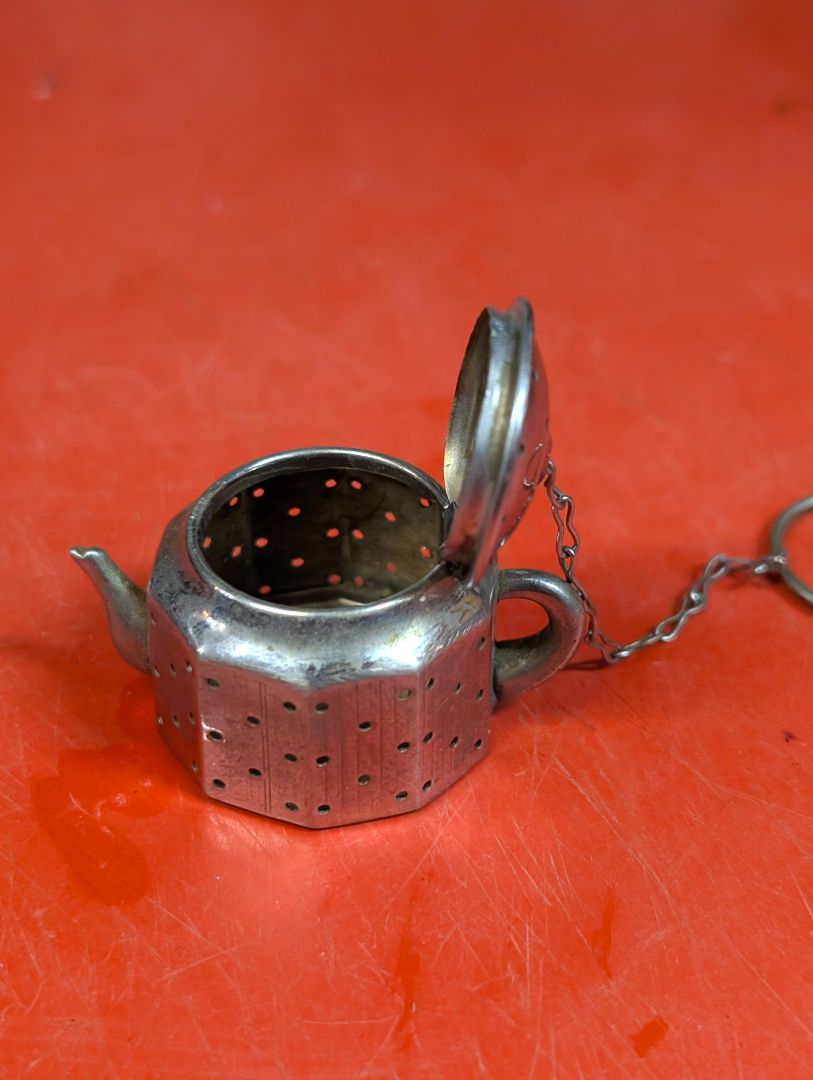 Tea pot tea diffuser
