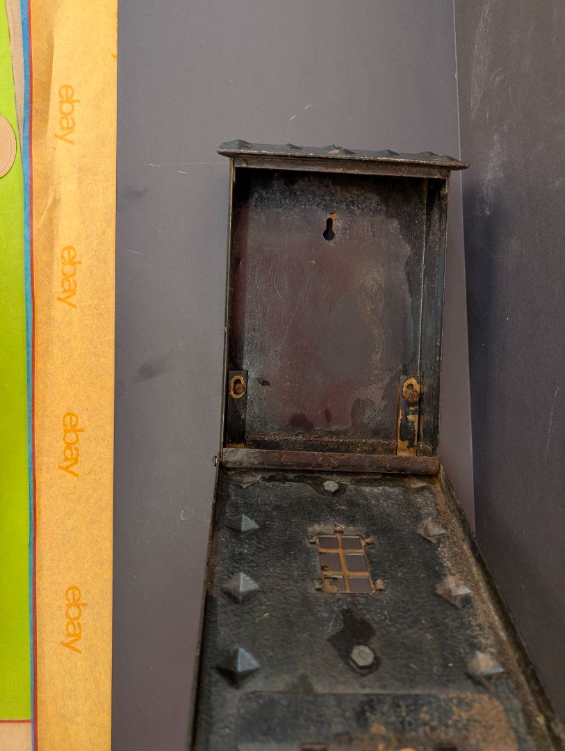 Arts and crafts mailbox