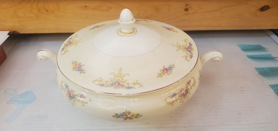 Porcelain Serving Pot