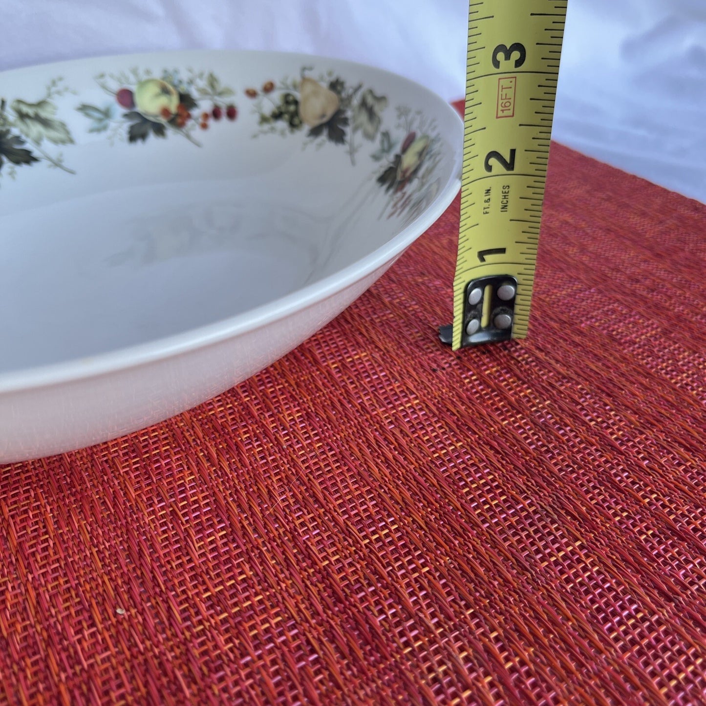 Royal Doulton MIRAMONT 9” X 7” Oval Serving Bowl TC1022 LIGHT USE.