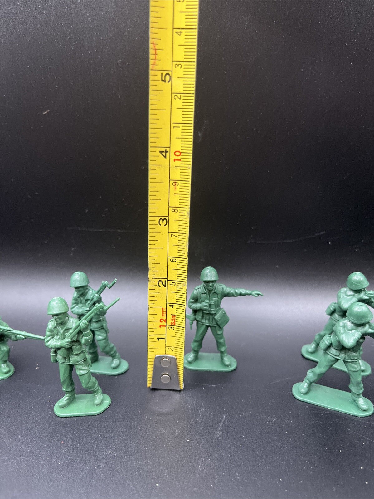 Vintage Green Plastic Army Men 18 Pc