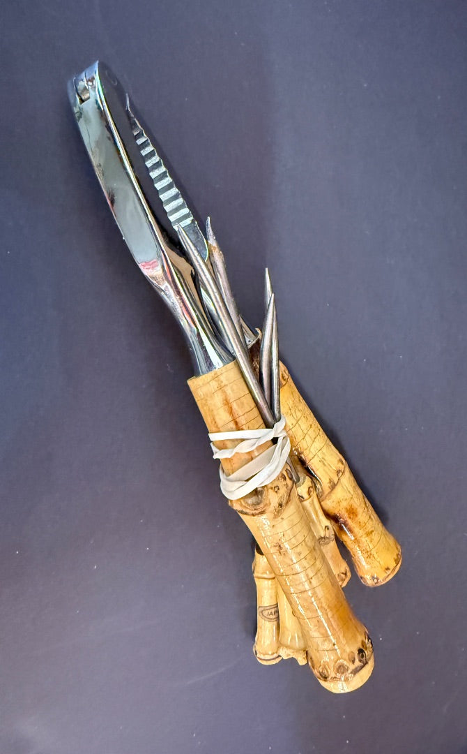 Nut cracker set