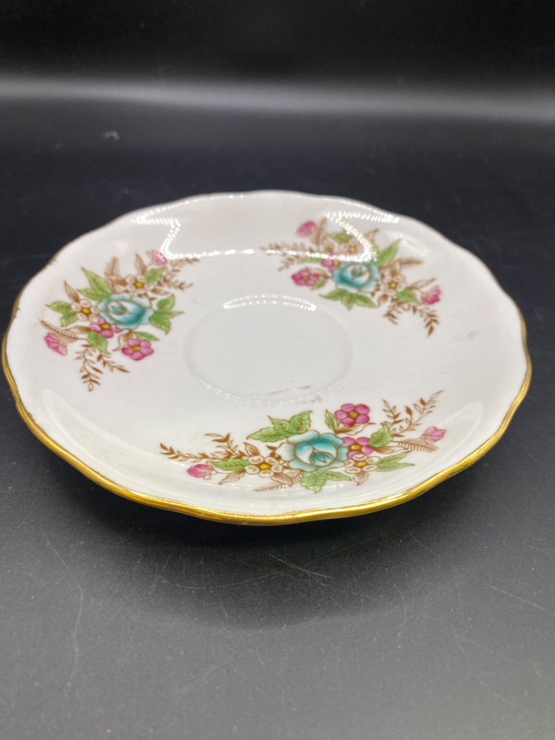 Tea cup & saucer