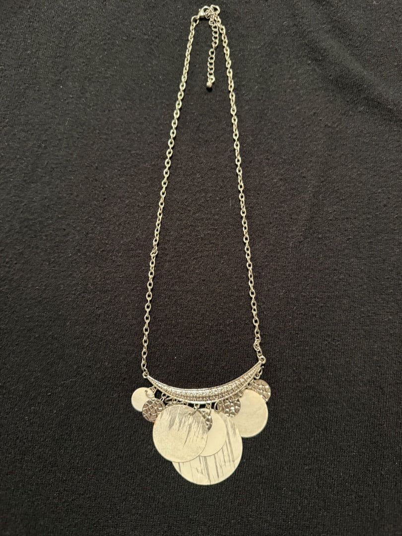 Avon White Silver Necklace