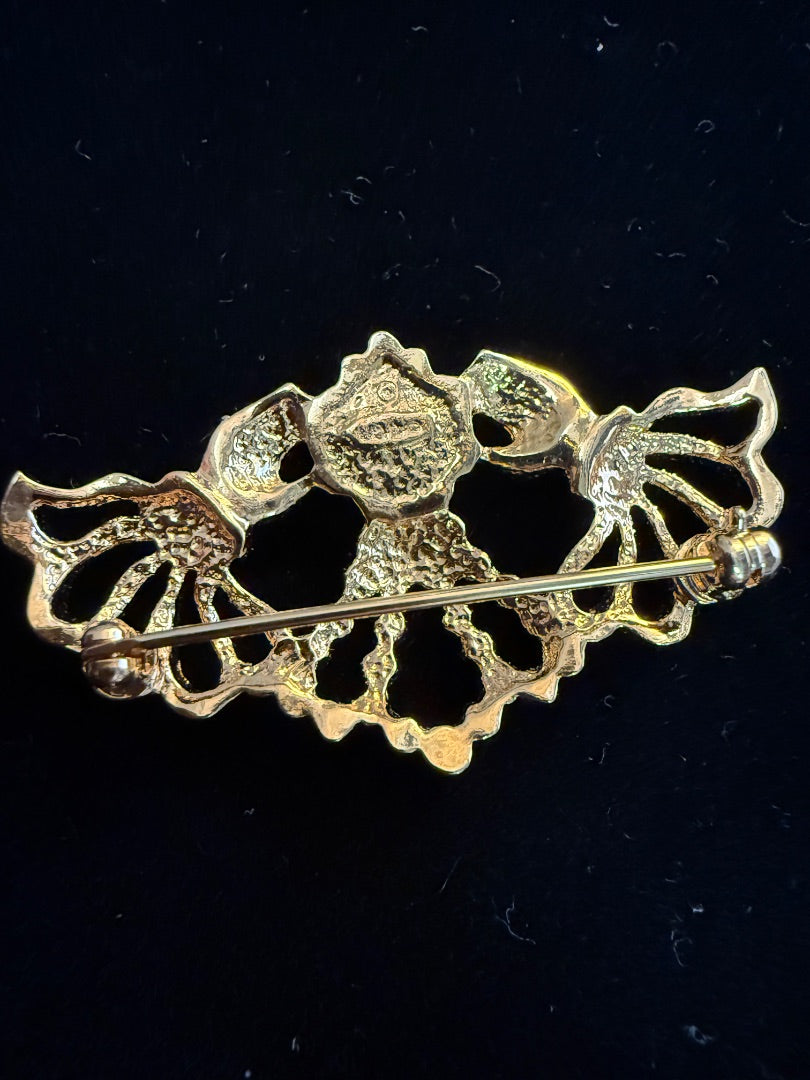 IRISH CLADDAGH Brooch / Pin