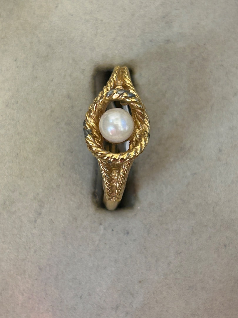 Ring, 6 3/4