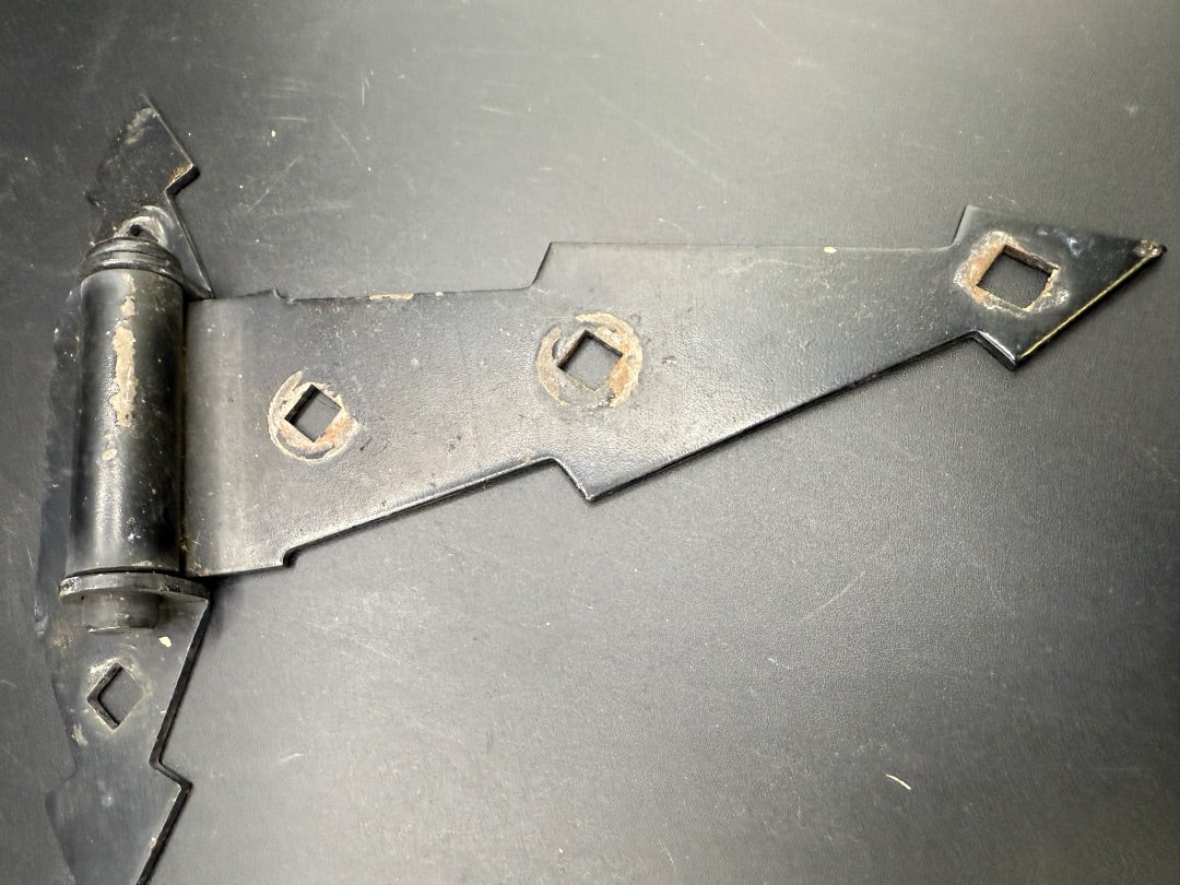 Large hinge