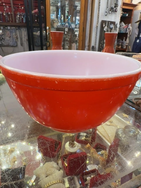 Pyrex bowl red
