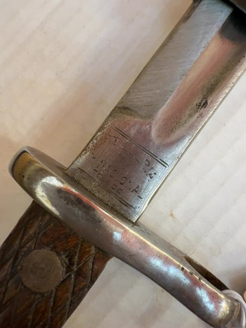 Spanish artillery M 1913 Barnett with scabbard
