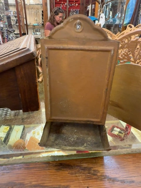 Match holder
