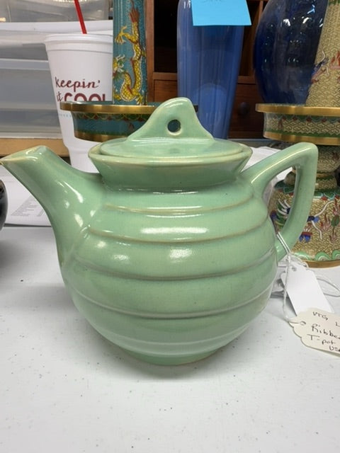 McCoy green ribbed pattern tpot