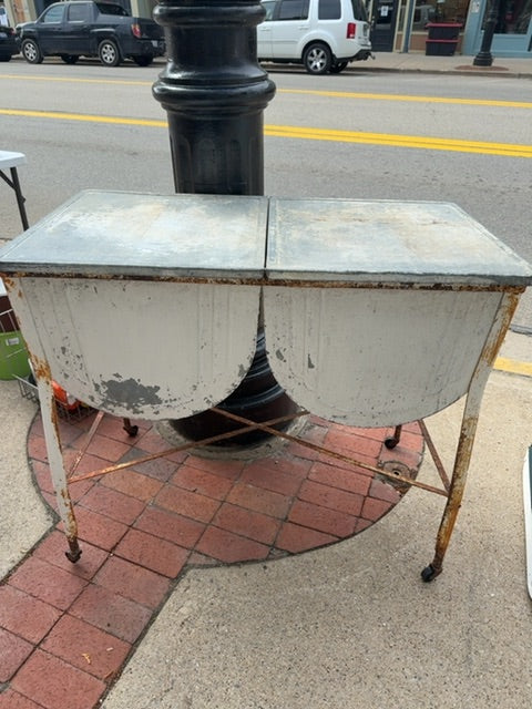 Double wash tub