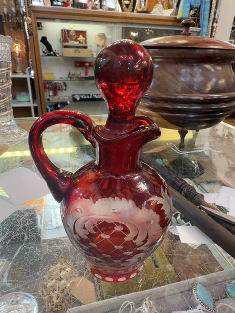 Art glass cranberry w/ stopper