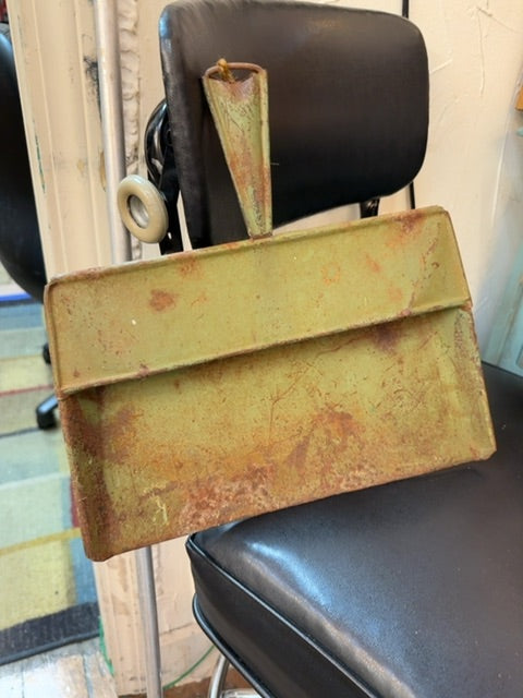 Dust pan