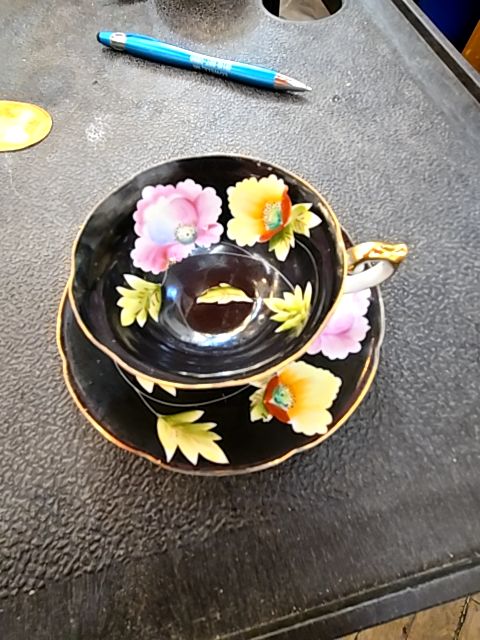 Teacup &Saucer