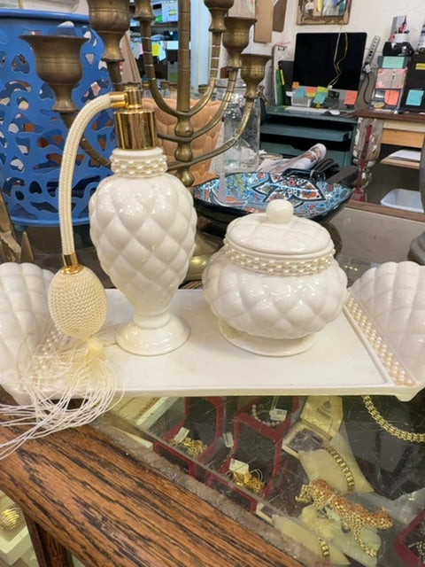 4 pc set vanity
