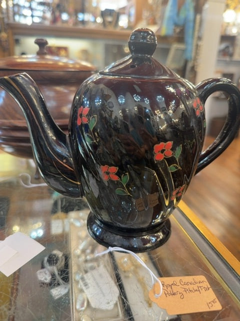 Royal Canadian pottery t-pot