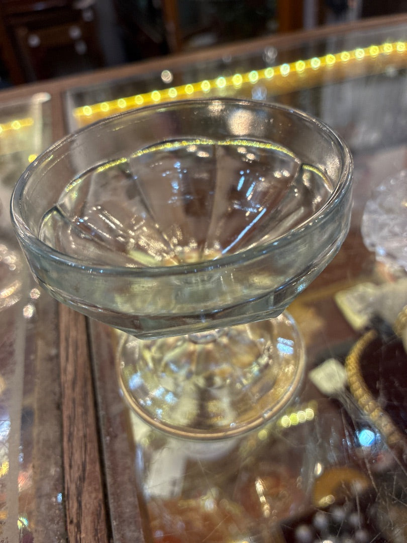 Sundae dish