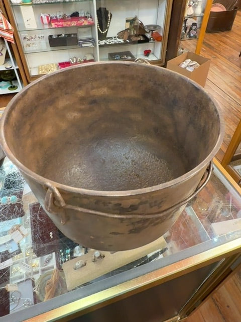 Antique Gate #8 bean pot