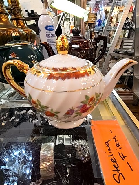 Floral Tea Pot