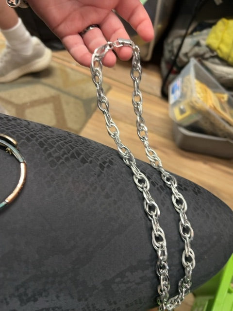 Child’s aluminum necklace