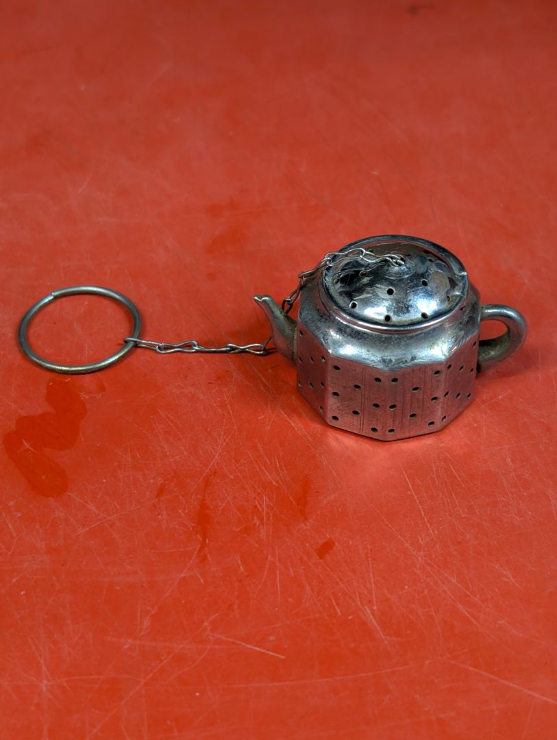 Tea pot tea diffuser
