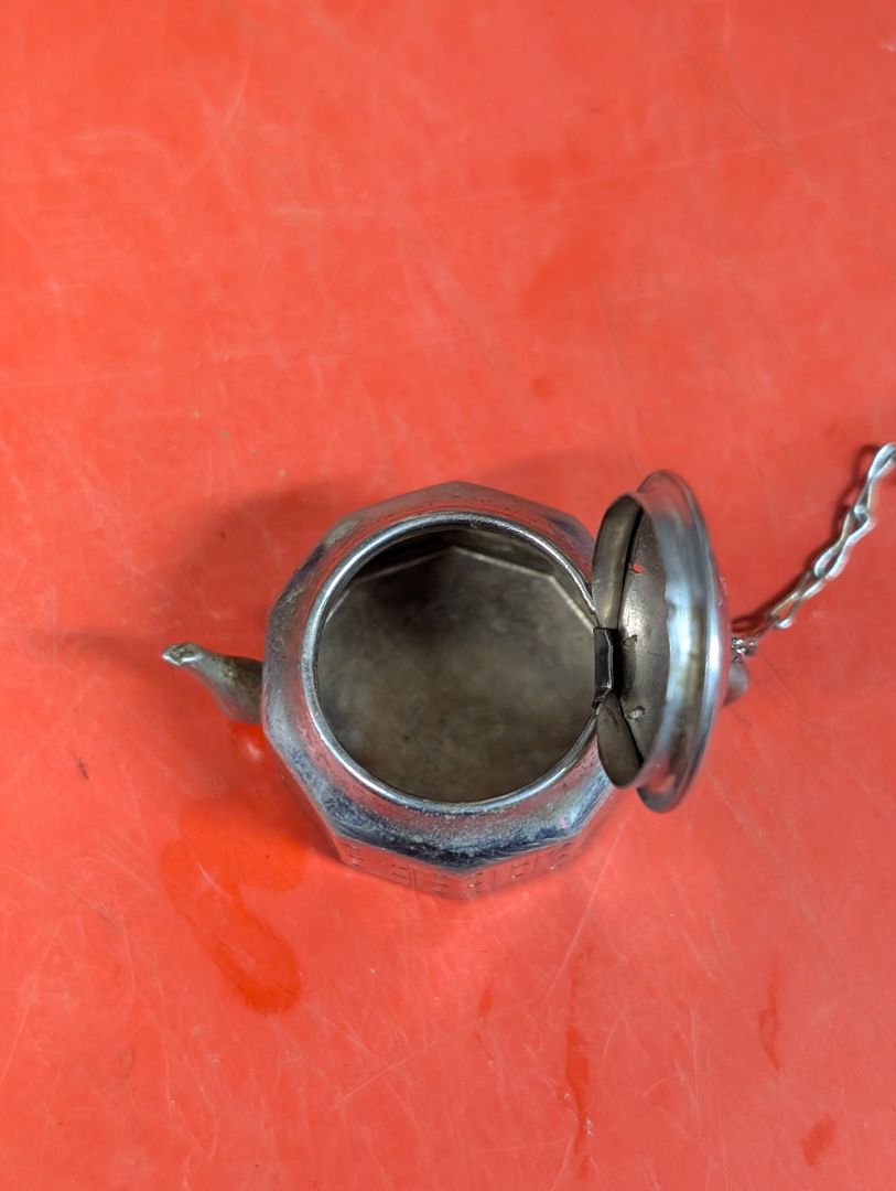 Tea pot tea diffuser