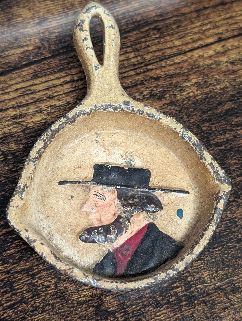 Cast iron Lincoln decoration