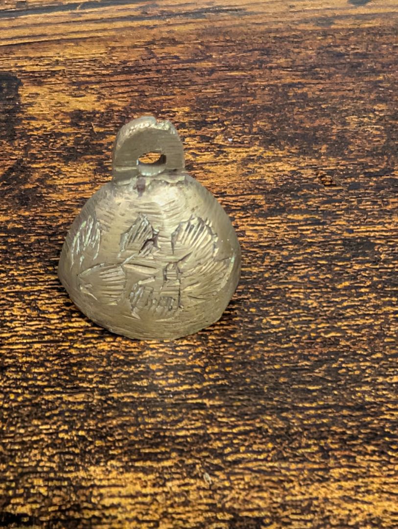 Gremlin bell with flowers