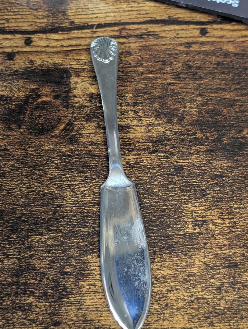 Silver plated flatware knife