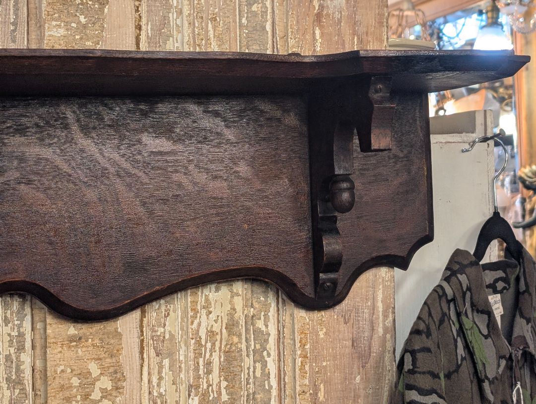 Early arts and crafts quarter sawn oak shelf
