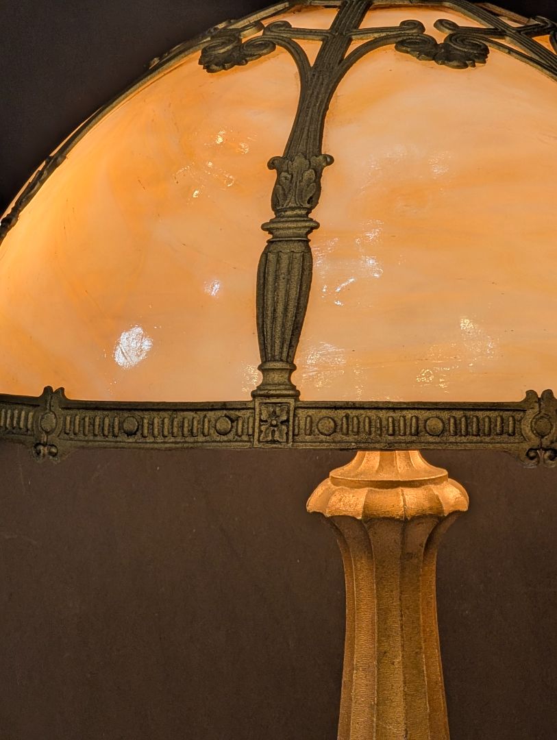 Miller 6 Pane Slag Glass Lamp