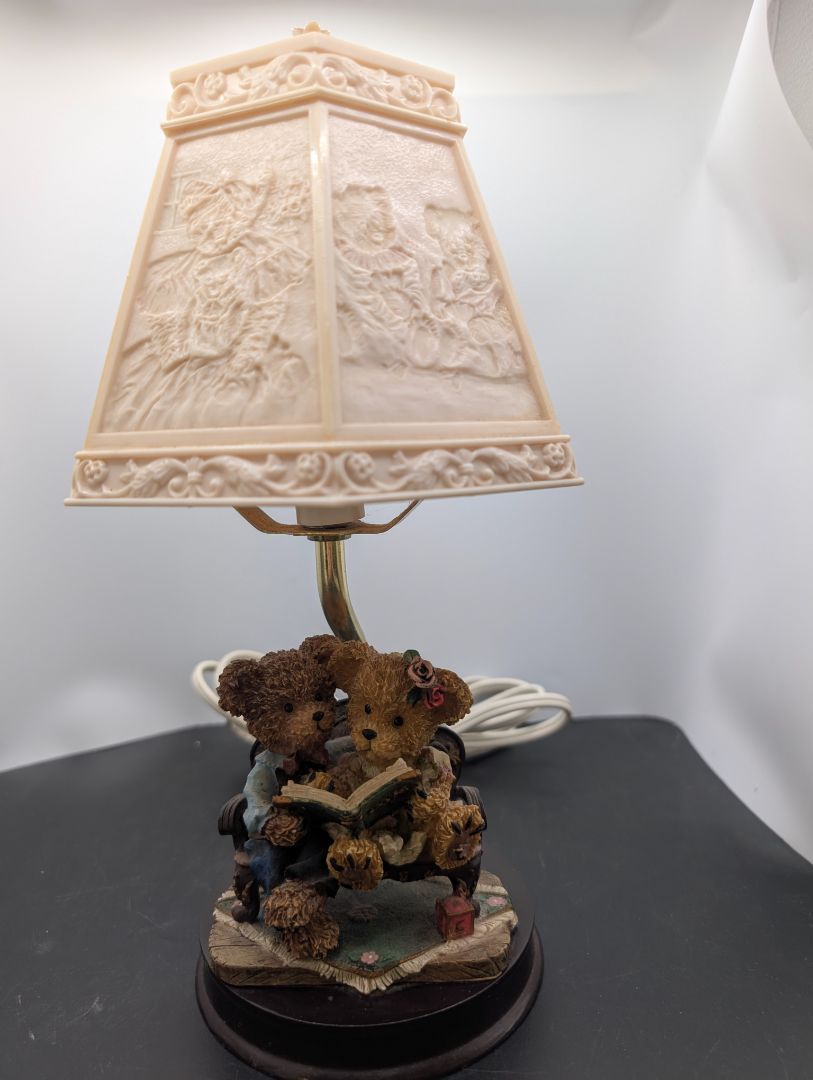Reading Bears Lamp
