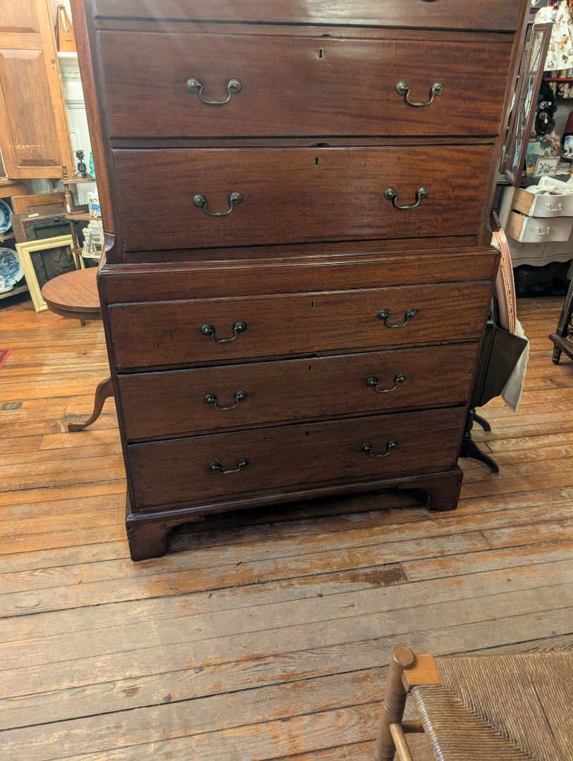 1760 to 1780 English highboy made in Lancaster region mahogany