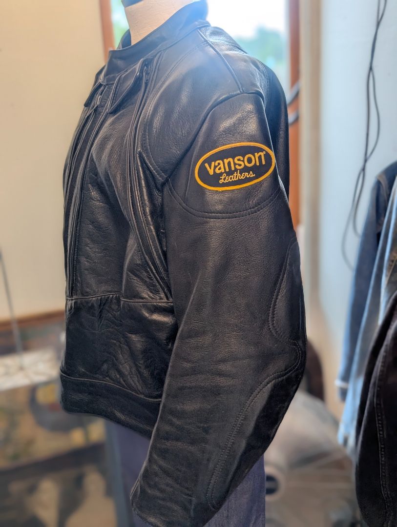 Vanson armor double vented leather motorcycle jacket