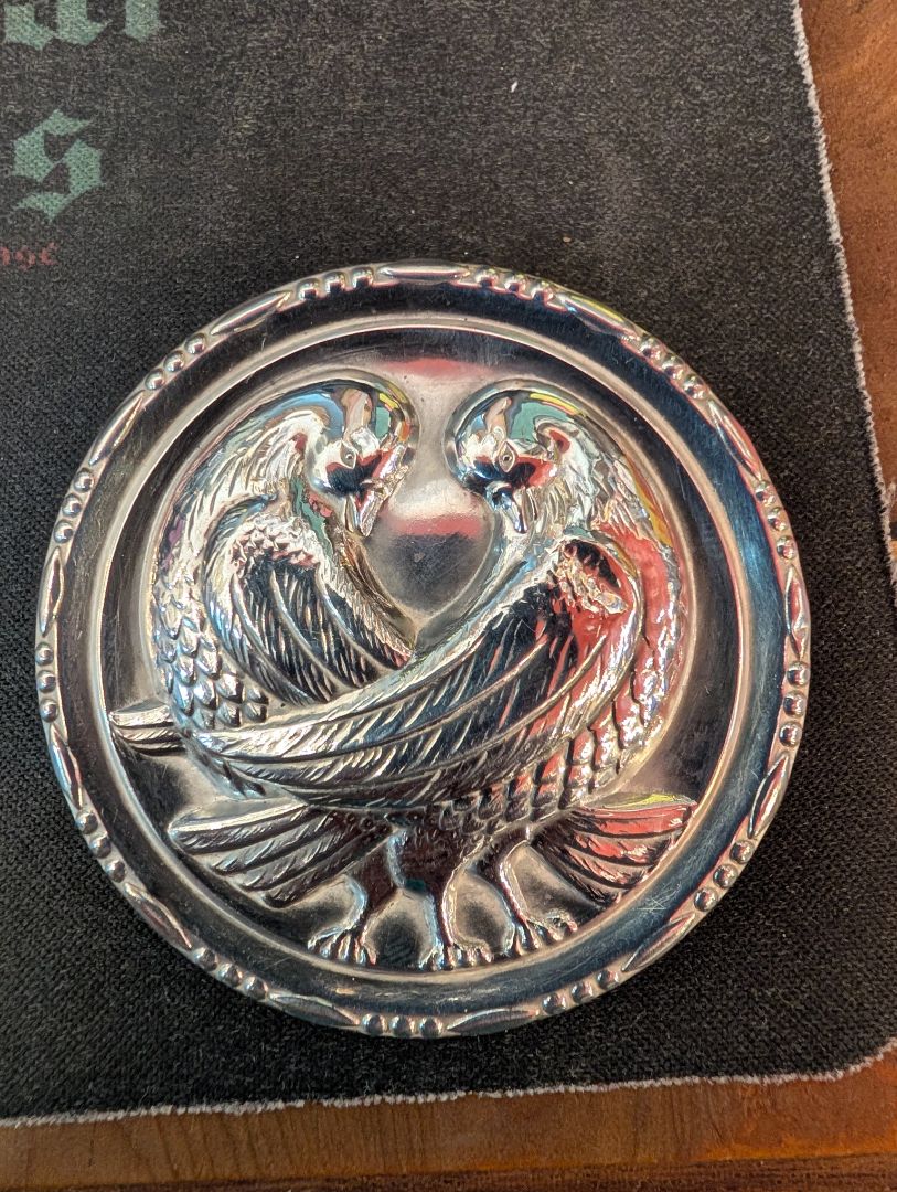Art Deco sterling silver broach lovebirds
