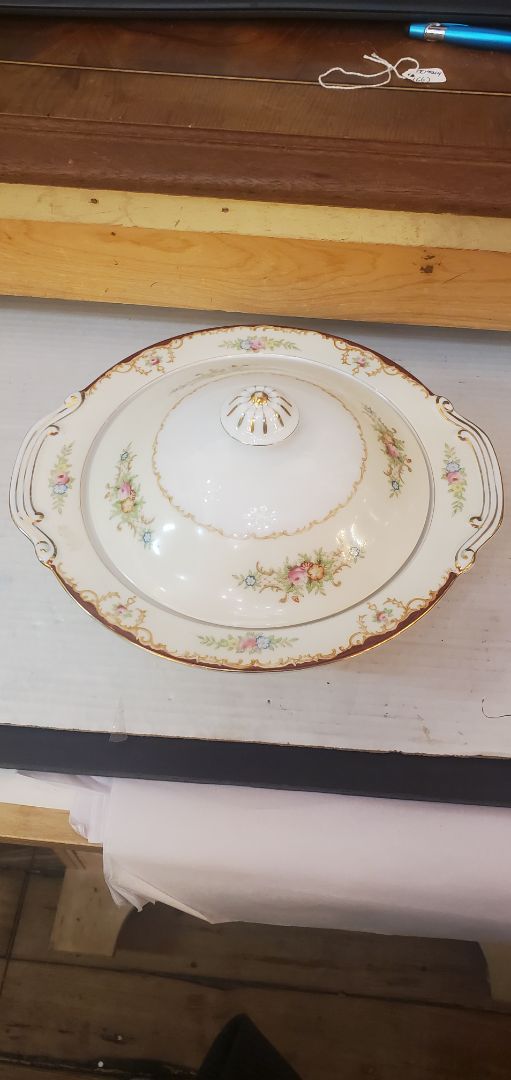Serving Pot