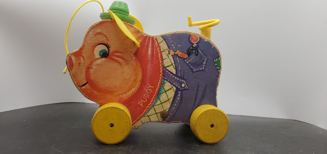 Pudgy Pig Fisher Price pull around toy