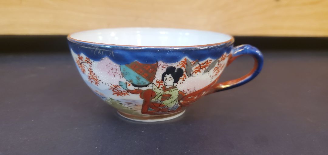 Japanese Geisha Girl Teacups