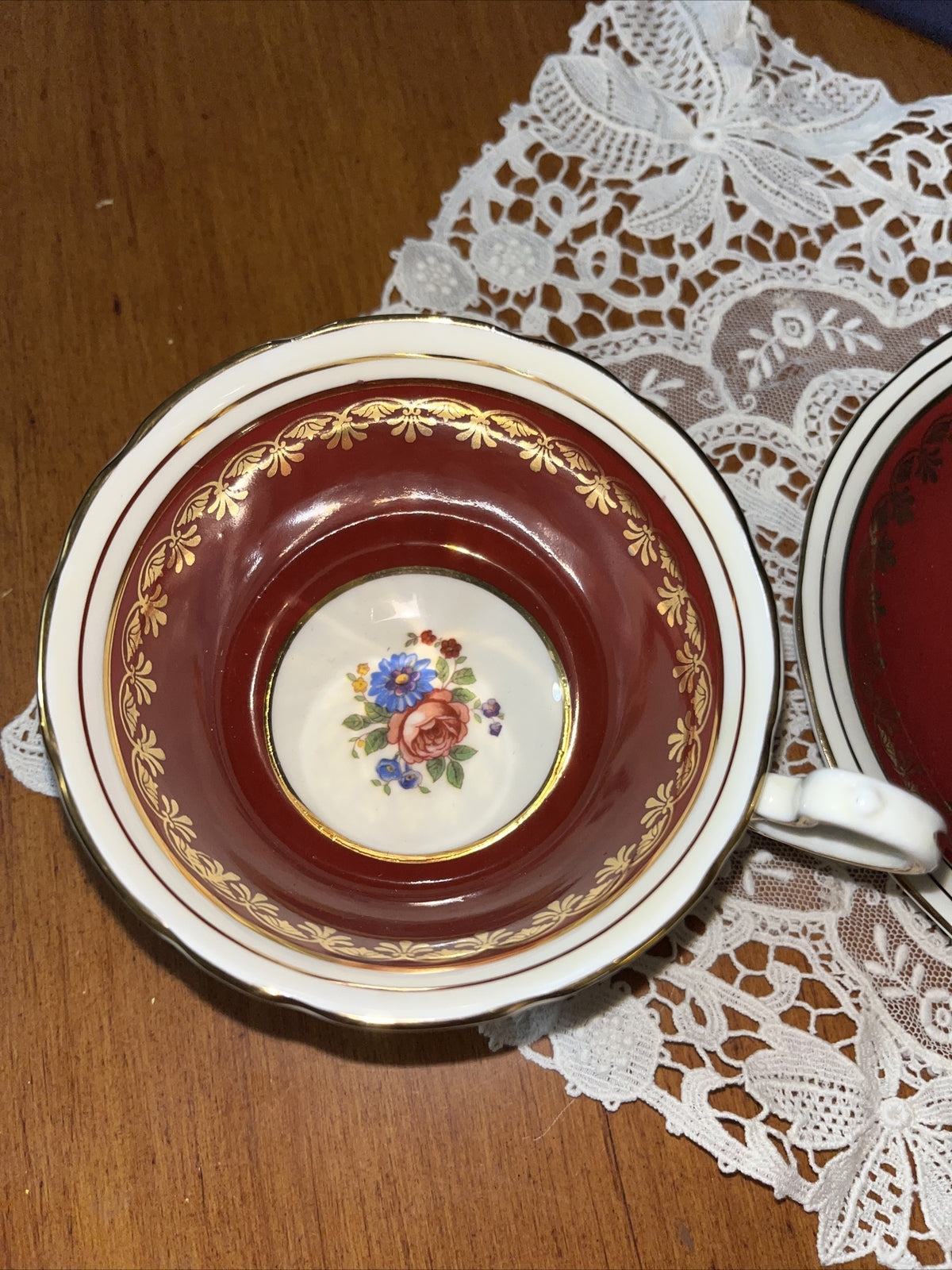 Vintg JOHN AYNSLEY Bone China England Ruby Red Floral Center #C882 Set Cup&Sauce