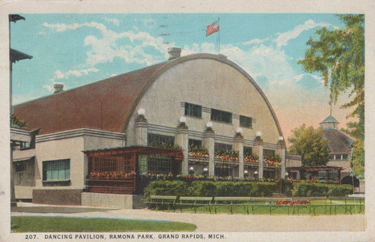 207 Dancing Pavilion Ramona Park Grand Rapids Michigan MI Mich Postcard