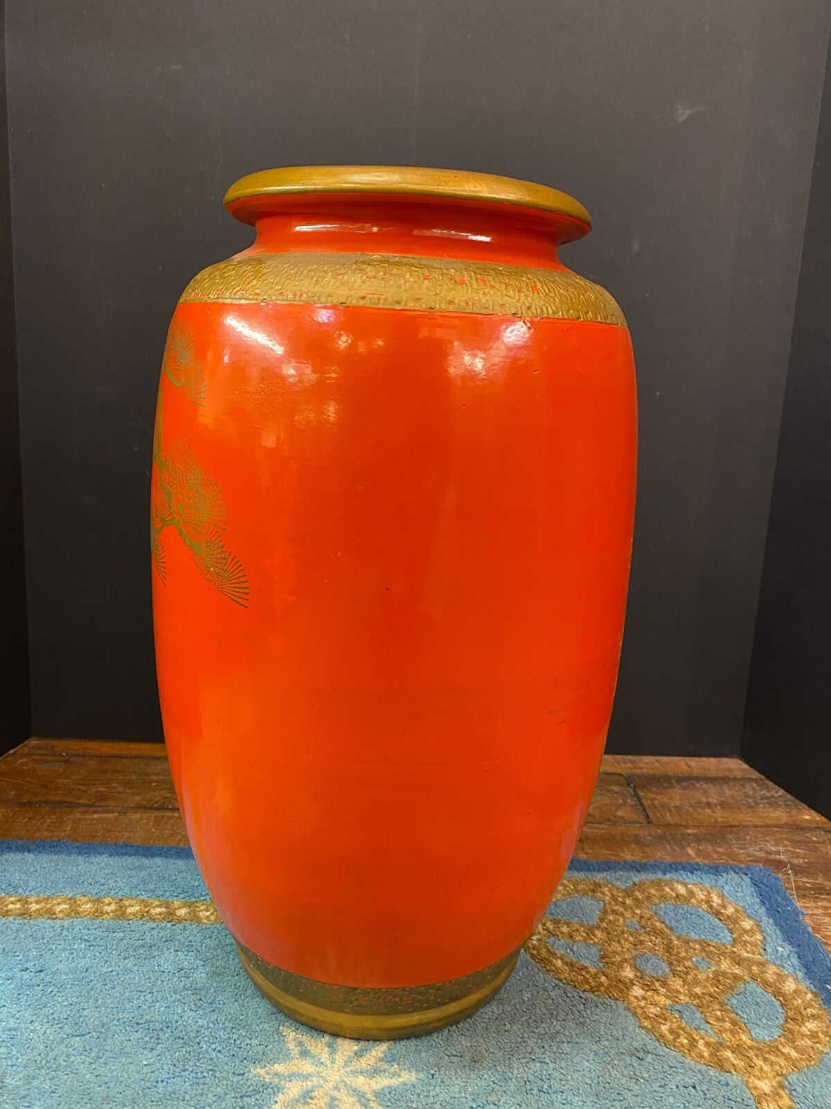 NORLEANS JAPAN 1920 Chinoiserie Cinnabar Style Mother of Pearl Color Orange Vase
