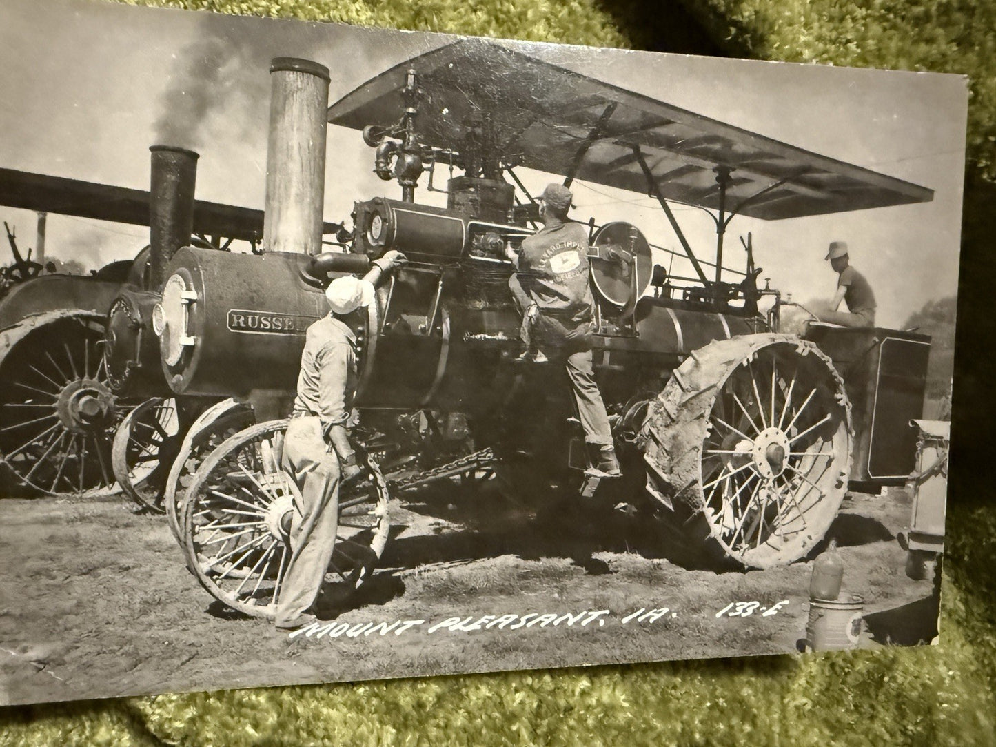 RPPC Real Photo Russell Steam Engine MT PLEASANT IOWA RPPC OLD TRACTOR 133-E