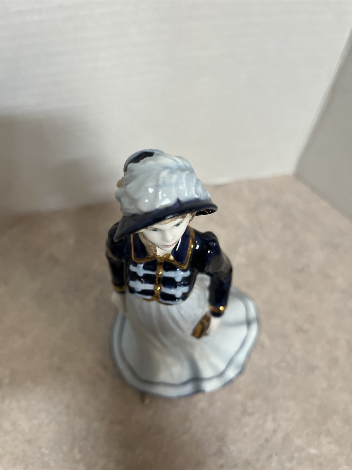 Coalport Bone China Limited Edition "Anne" Past Times Figurine #784