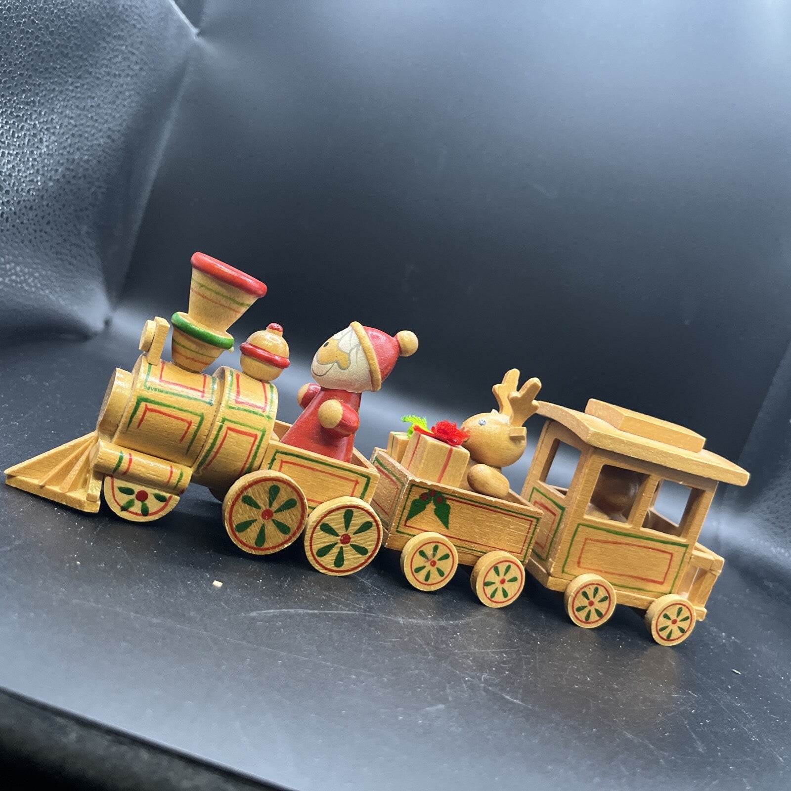 Vintage 1984 R. Dakin & Co. Wooden Santa Train