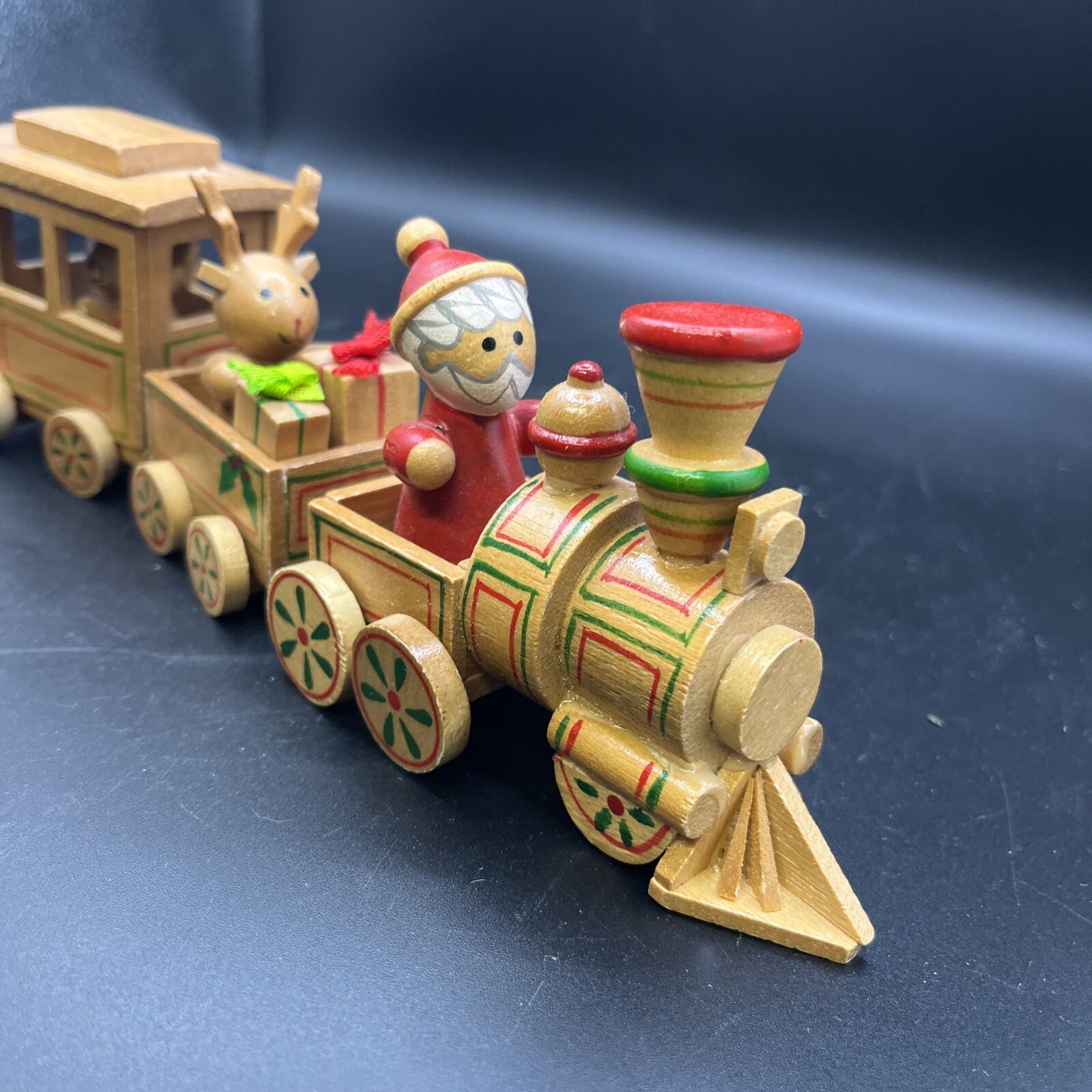 Vintage 1984 R. Dakin & Co. Wooden Santa Train