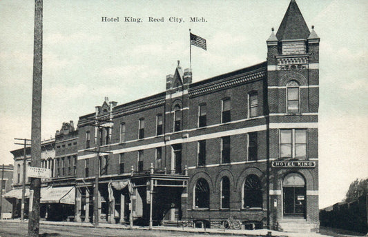 22405 Black and White Print Hotel King Reed City Michigan Mich MI Postcard