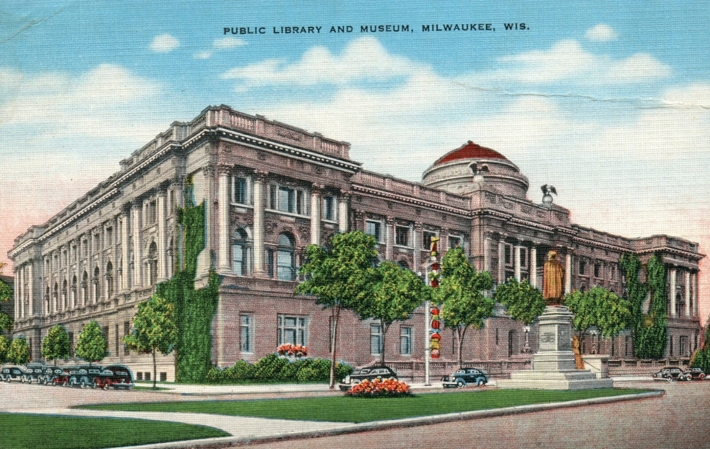 Public Library and Museum Milwaukee WIS Wisconsin Postcard