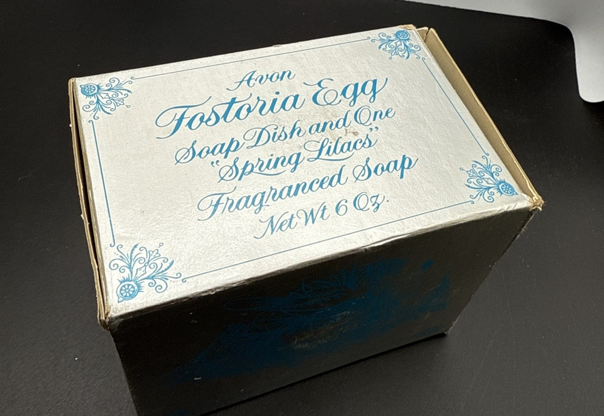 Vintage 1977 Avon Fostoria Crystal Glass Easter Egg Candy Trinket Dish Lid Box