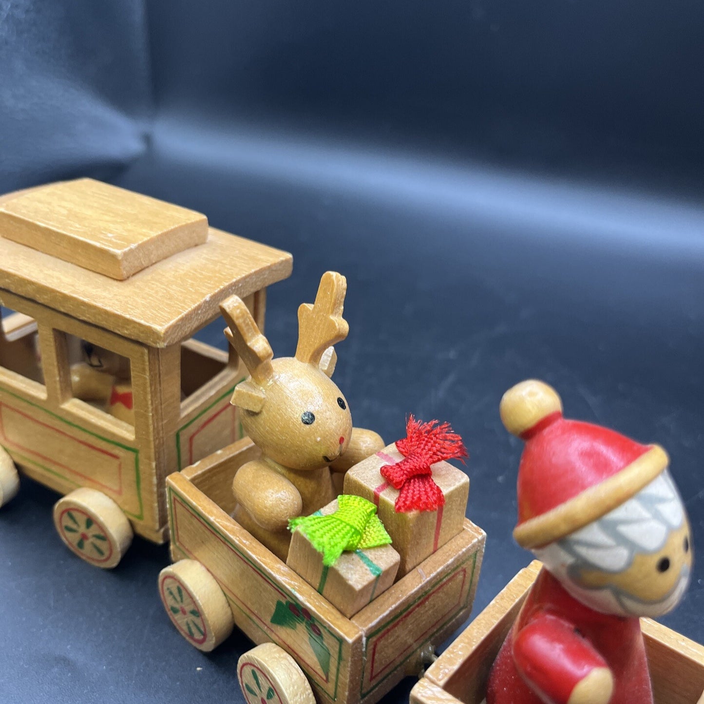 Vintage 1984 R. Dakin & Co. Wooden Santa Train